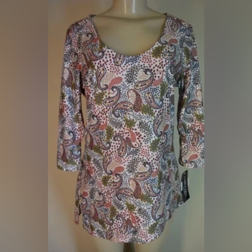Lisettel  Montreal  Flatter Ditsy Paisley Tunic